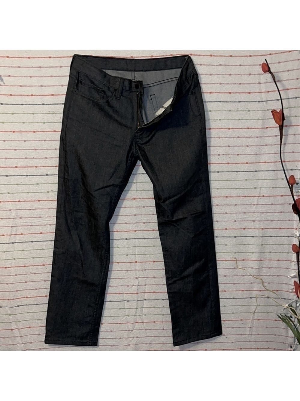 Levi Stratus’s & Co NWOT 514 Straight Fit Jeans - Picture 4 of 8